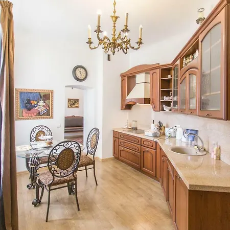 Apartment Old Town Charm
